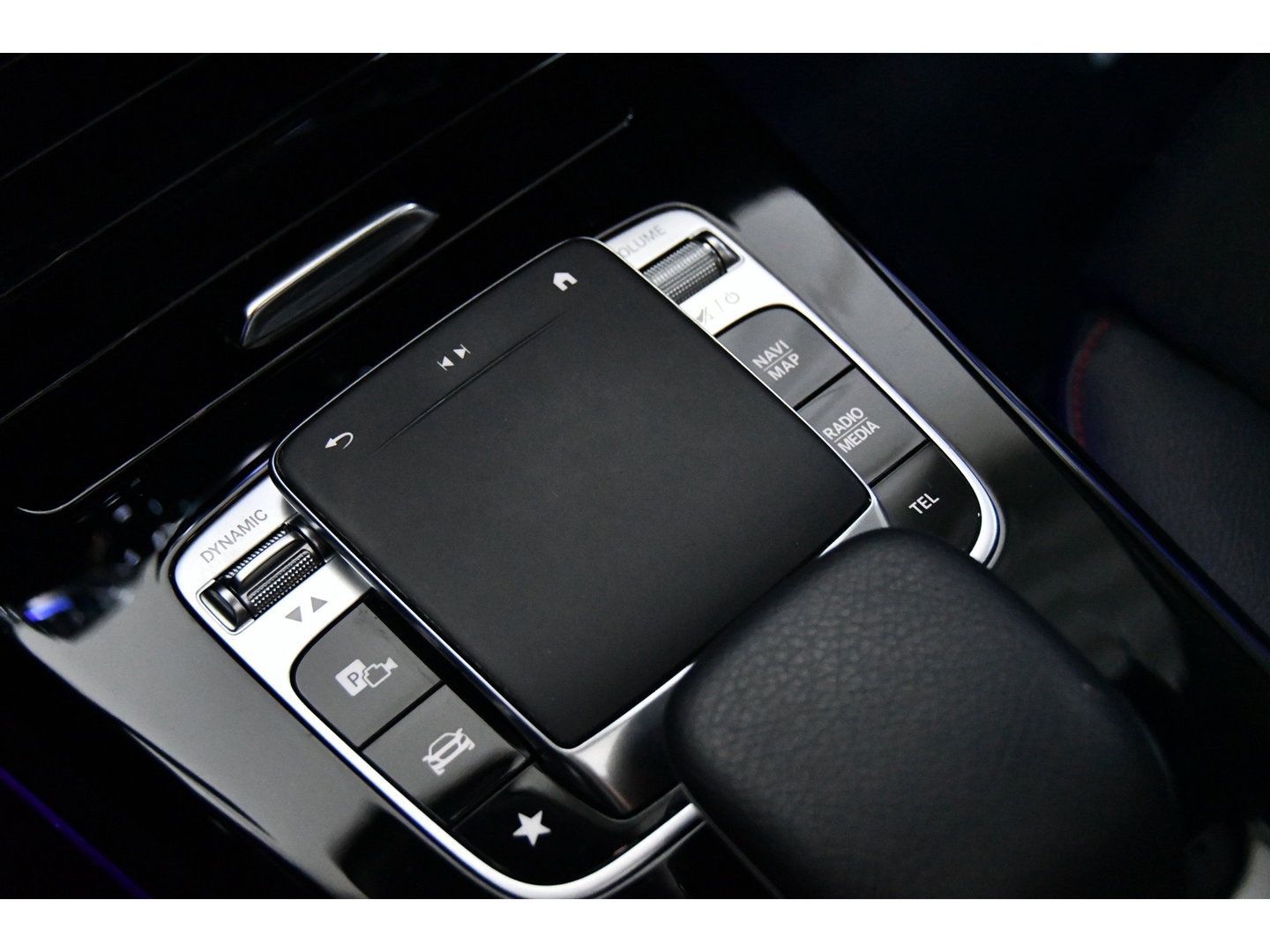 Mercedes-Benz A-Klasse 200 Business Solution AMG, BOMVOL,Pano,Sfeer,Burmester