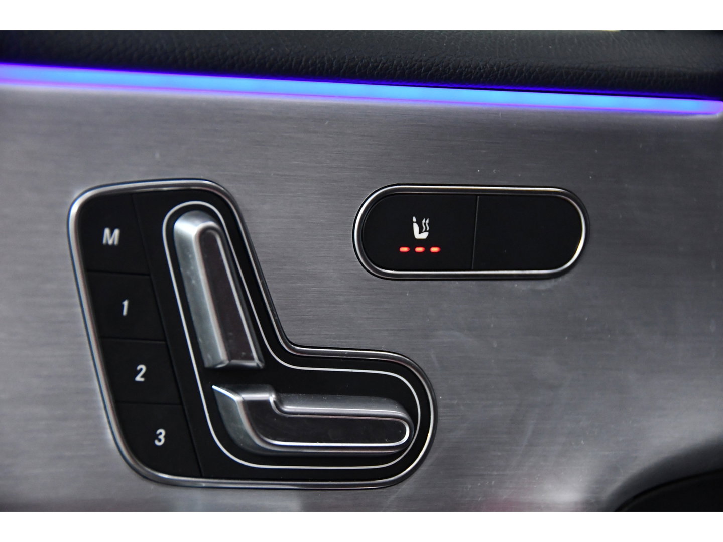 Mercedes-Benz A-Klasse 200 Business Solution AMG, BOMVOL,Pano,Sfeer,Burmester