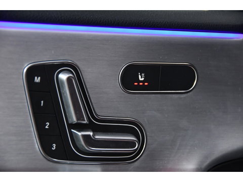 Mercedes-Benz A-Klasse 200 Business Solution AMG, BOMVOL,Pano,Sfeer,Burmester