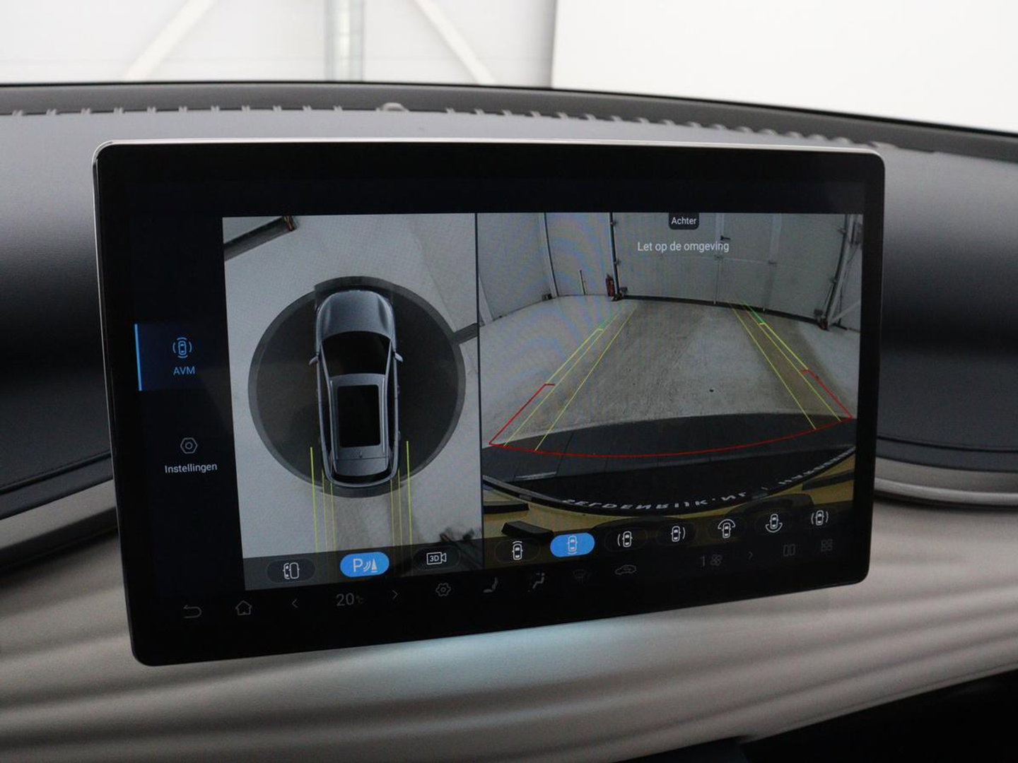 BYD ATTO 3 Comfort 60 kWh | Warmtepomp | 92.5% SOH | 3-Fase | Panoramadak | Adaptive cruise | 360 camera | DAB+ | Carplay | Dodehoek detectie | Leder