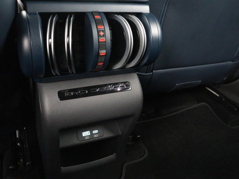 BYD ATTO 3 Comfort 60 kWh | Warmtepomp | 92.5% SOH | 3-Fase | Panoramadak | Adaptive cruise | 360 camera | DAB+ | Carplay | Dodehoek detectie | Leder