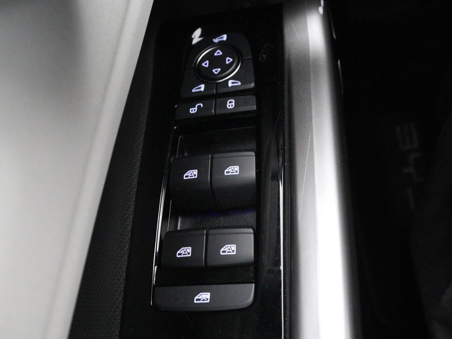 BYD ATTO 3 Comfort 60 kWh | Warmtepomp | 92.5% SOH | 3-Fase | Panoramadak | Adaptive cruise | 360 camera | DAB+ | Carplay | Dodehoek detectie | Leder