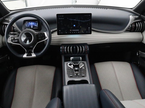 BYD ATTO 3 Comfort 60 kWh | Warmtepomp | 92.5% SOH | 3-Fase | Panoramadak | Adaptive cruise | 360 camera | DAB+ | Carplay | Dodehoek detectie | Leder