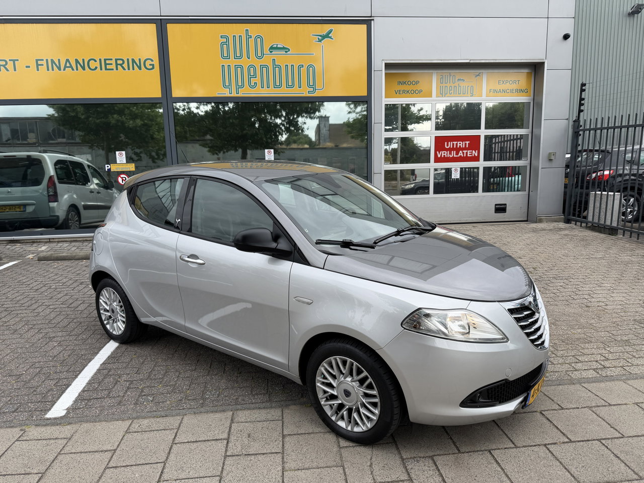 Lancia Ypsilon