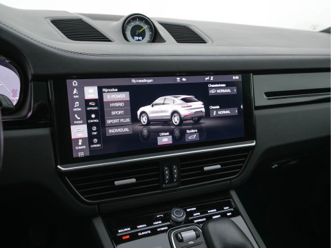Porsche Cayenne 3.0 E-Hybrid (Plug-in) (INCL.BTW) *PANO | HEAD-UP | LEATHER | ADAPTIVE-CRUISE | FULL-LED | TOP-VIEW | BOSE-SOUND | MEMORY-PACK | SPORT-CHRONO | HEATED-COMFORTSEATS | KEYLESS | NAVI-FULLMAP | PRIVACY-GLASS |  22''AL