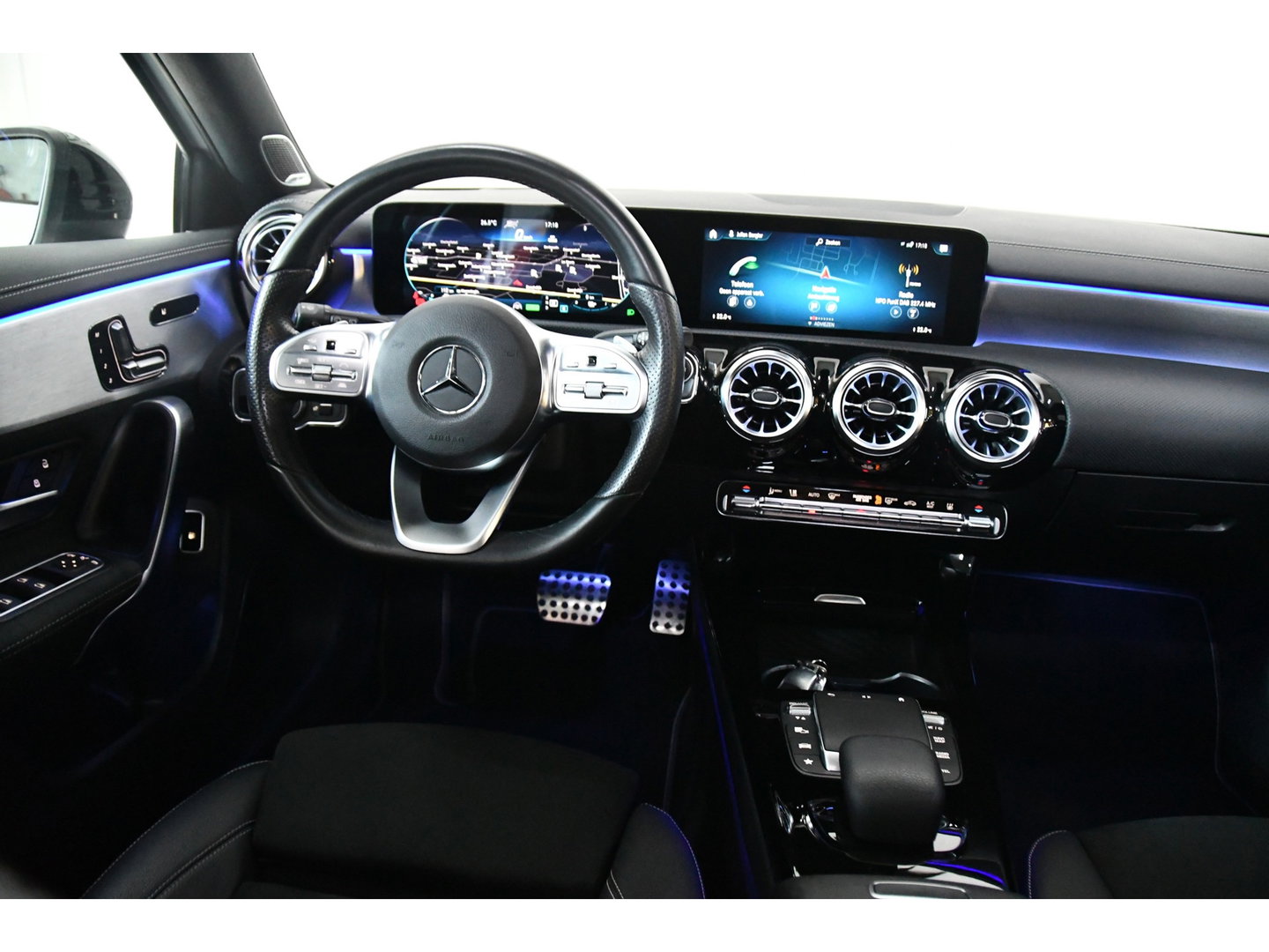 Mercedes-Benz A-Klasse 250 e AMG Limited, FULL OPTIONS,Pano,HUD,Sfeer