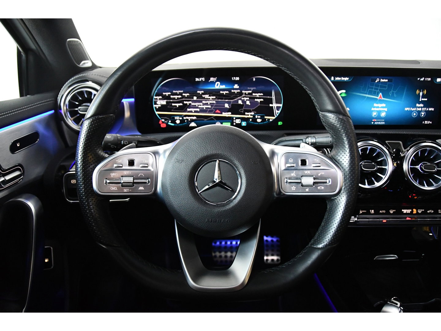 Mercedes-Benz A-Klasse 250 e AMG Limited, FULL OPTIONS,Pano,HUD,Sfeer