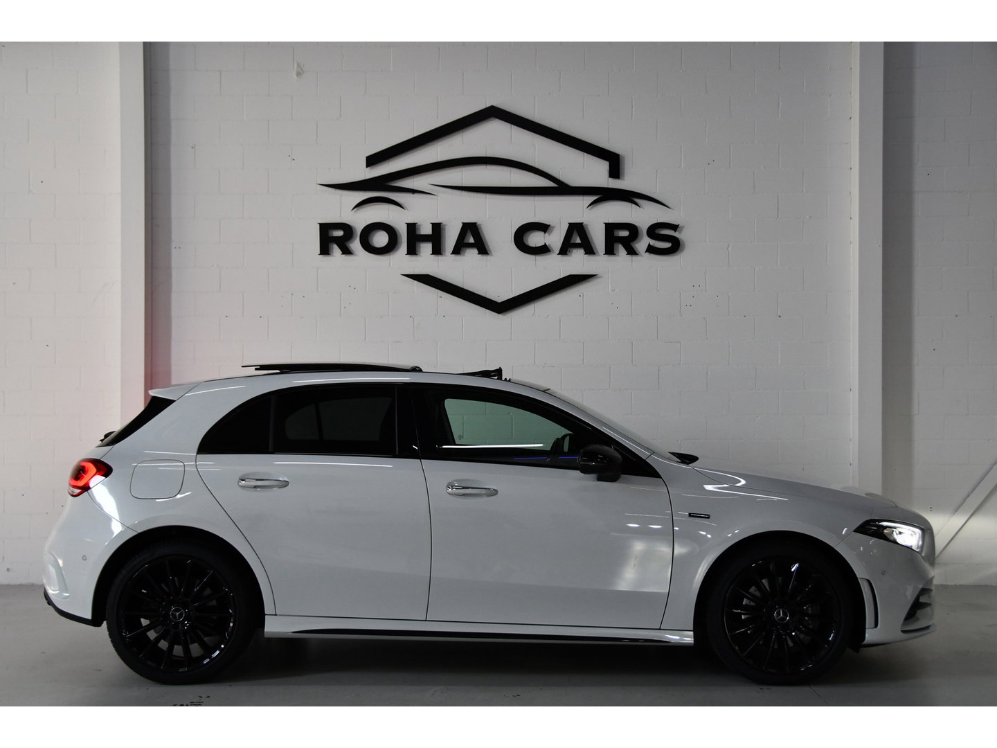 Mercedes-Benz A-Klasse 250 e AMG Limited, FULL OPTIONS,Pano,HUD,Sfeer