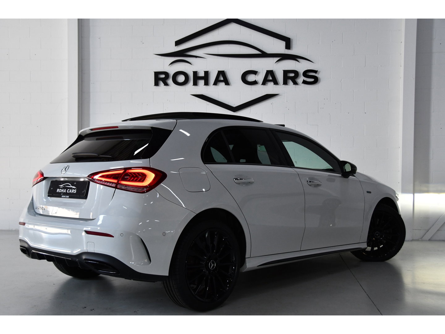 Mercedes-Benz A-Klasse 250 e AMG Limited, FULL OPTIONS,Pano,HUD,Sfeer