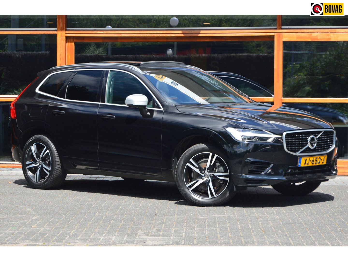 Volvo XC60 T8 Hybride AWD R-Design | Geventileerde stoelen | Panoramadak | Harman/Kardon | 360° Camera | BLIS |