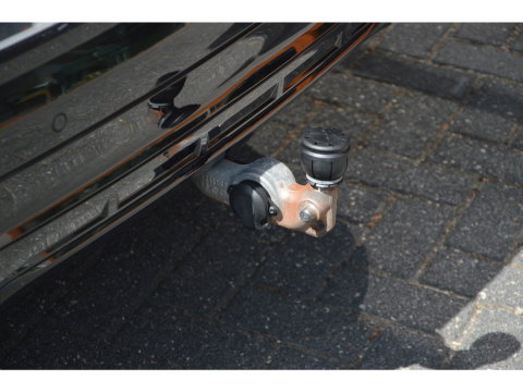 Volvo XC60 T8 Hybride AWD R-Design | Geventileerde stoelen | Panoramadak | Harman/Kardon | 360° Camera | BLIS |