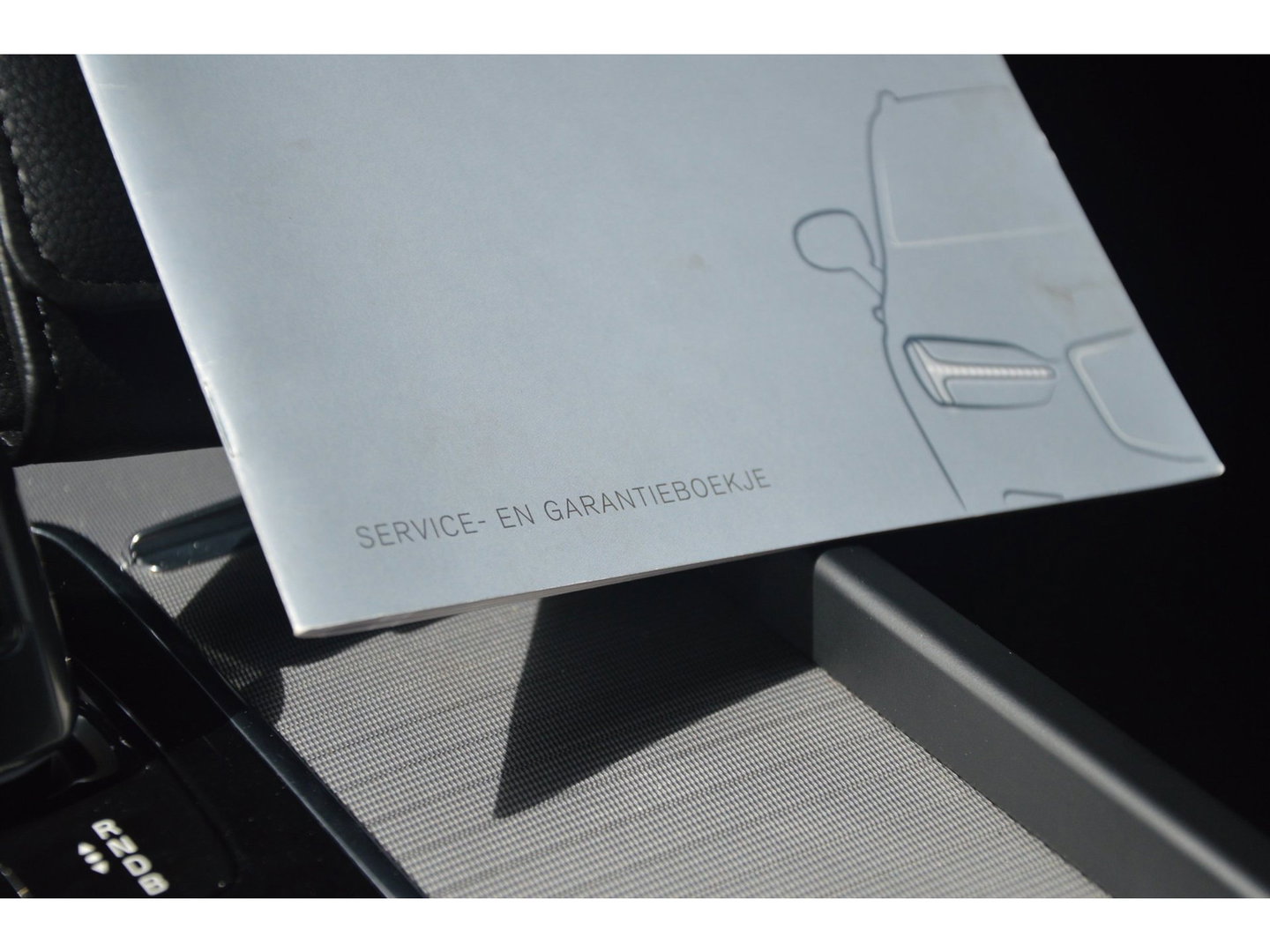 Volvo XC60 T8 Hybride AWD R-Design | Geventileerde stoelen | Panoramadak | Harman/Kardon | 360° Camera | BLIS |