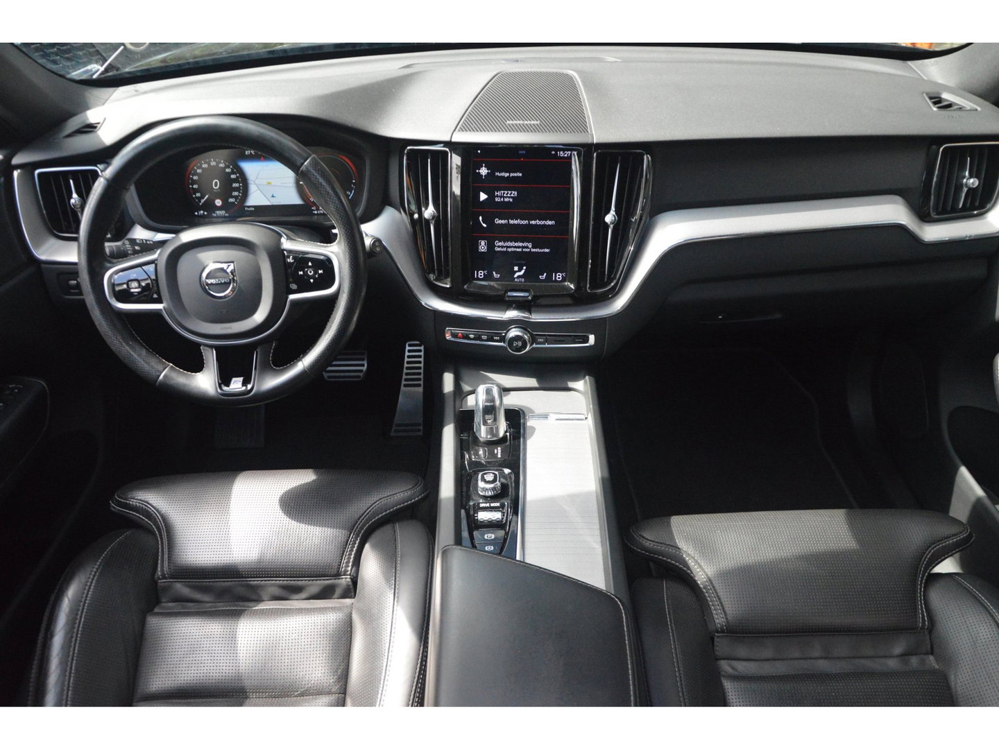 Volvo XC60 T8 Hybride AWD R-Design | Geventileerde stoelen | Panoramadak | Harman/Kardon | 360° Camera | BLIS |