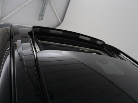 Lynk & Co 01 1.5 | SOH 97.3% |Panoramadak | 360 camera | Memory | SOH 97.3% |Panoramadak | 360 camera | Memory | Adaptive cruise | Stoelverwarming | Carplay | Climate control | Dodehoek detectie | Infinity sound |