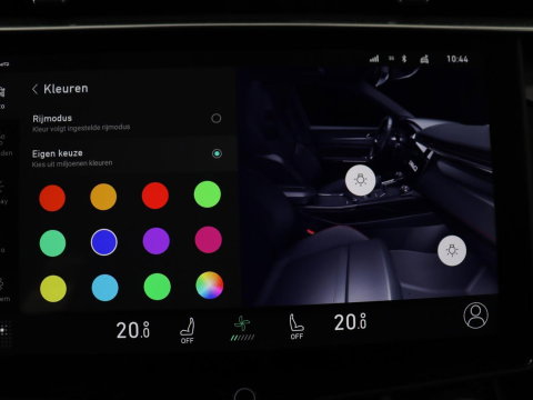 Lynk & Co 01 1.5 | SOH 97.3% |Panoramadak | 360 camera | Memory | SOH 97.3% |Panoramadak | 360 camera | Memory | Adaptive cruise | Stoelverwarming | Carplay | Climate control | Dodehoek detectie | Infinity sound |