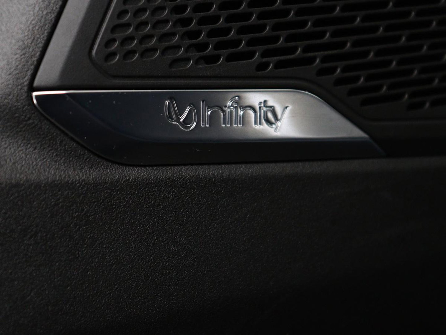 Lynk & Co 01 1.5 | SOH 97.3% |Panoramadak | 360 camera | Memory | SOH 97.3% |Panoramadak | 360 camera | Memory | Adaptive cruise | Stoelverwarming | Carplay | Climate control | Dodehoek detectie | Infinity sound |