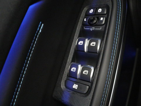 Lynk & Co 01 1.5 | SOH 97.3% |Panoramadak | 360 camera | Memory | SOH 97.3% |Panoramadak | 360 camera | Memory | Adaptive cruise | Stoelverwarming | Carplay | Climate control | Dodehoek detectie | Infinity sound |