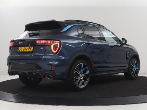 Lynk & Co 01 1.5 | SOH 97.3% |Panoramadak | 360 camera | Memory | SOH 97.3% |Panoramadak | 360 camera | Memory | Adaptive cruise | Stoelverwarming | Carplay | Climate control | Dodehoek detectie | Infinity sound |
