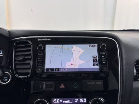 Mitsubishi Outlander 2.0 PHEV Executive Edition Aut. *LEATHER-MICROFIBRE | NAVI-FULLMAP | KEYLESS | HEATED-COMFORTSEATS | ECC | SHIFTPADDLES | PDC | CRUISE | PRIVACY-GLASS | TOWBAR | 18''ALU*