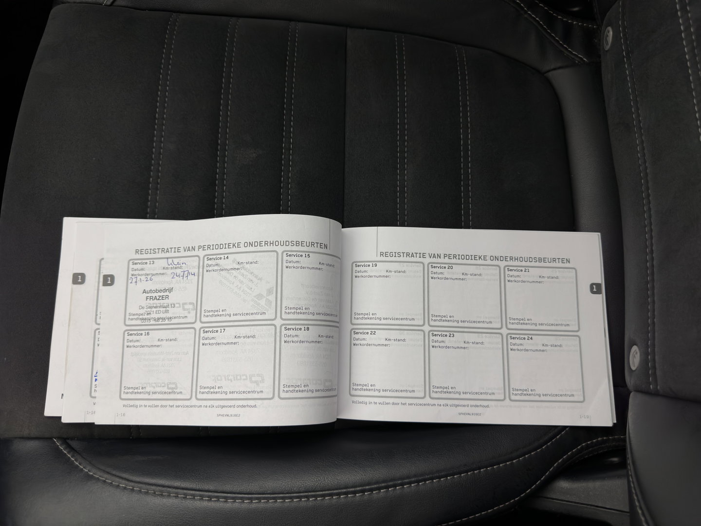 Mitsubishi Outlander 2.0 PHEV Executive Edition Aut. *LEATHER-MICROFIBRE | NAVI-FULLMAP | KEYLESS | HEATED-COMFORTSEATS | ECC | SHIFTPADDLES | PDC | CRUISE | PRIVACY-GLASS | TOWBAR | 18''ALU*