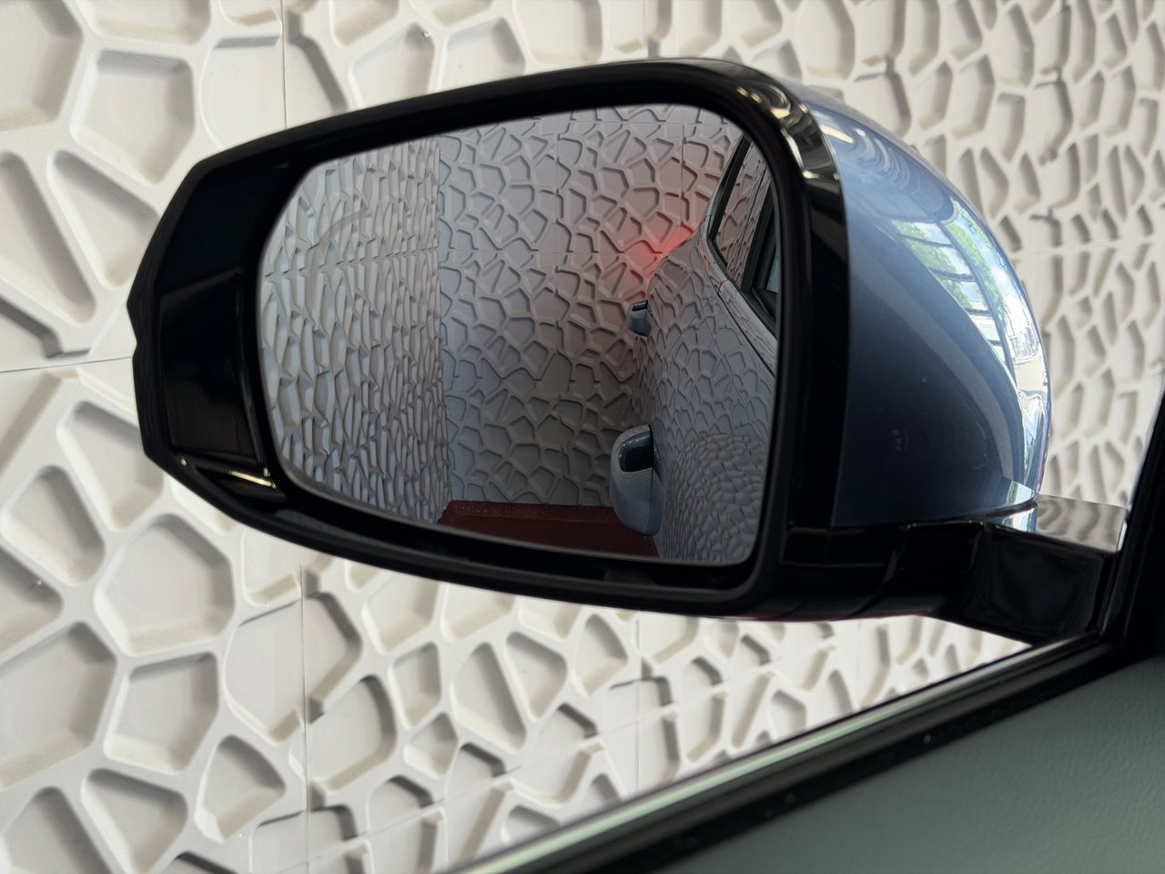 Geely Starray EM-i