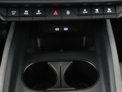 Škoda Enyaq iV 60 | SOH 92.1% | Trekhaak | Stuur/stoel verwarming | Half Leder | Cruise control | Camera | Carplay | Standkachel | Sfeerverlichting | 21''