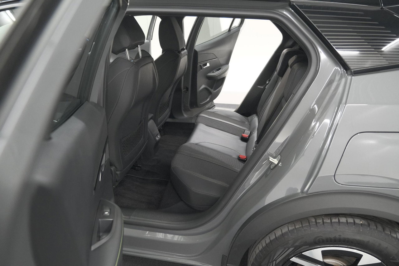 Peugeot e-2008
