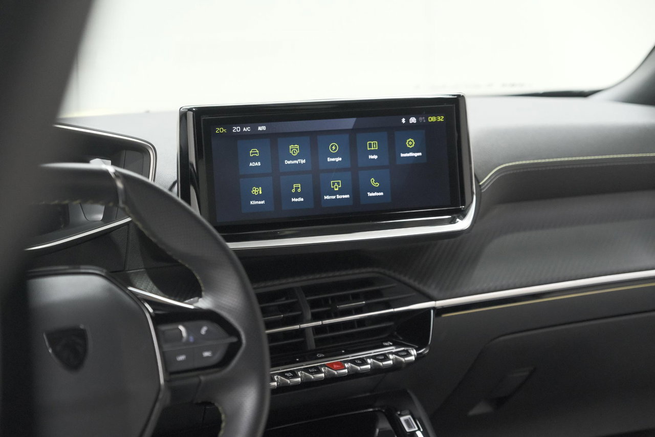 Peugeot e-2008