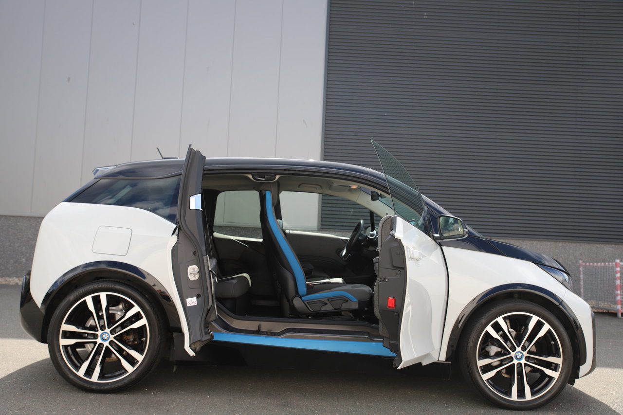 BMW i3