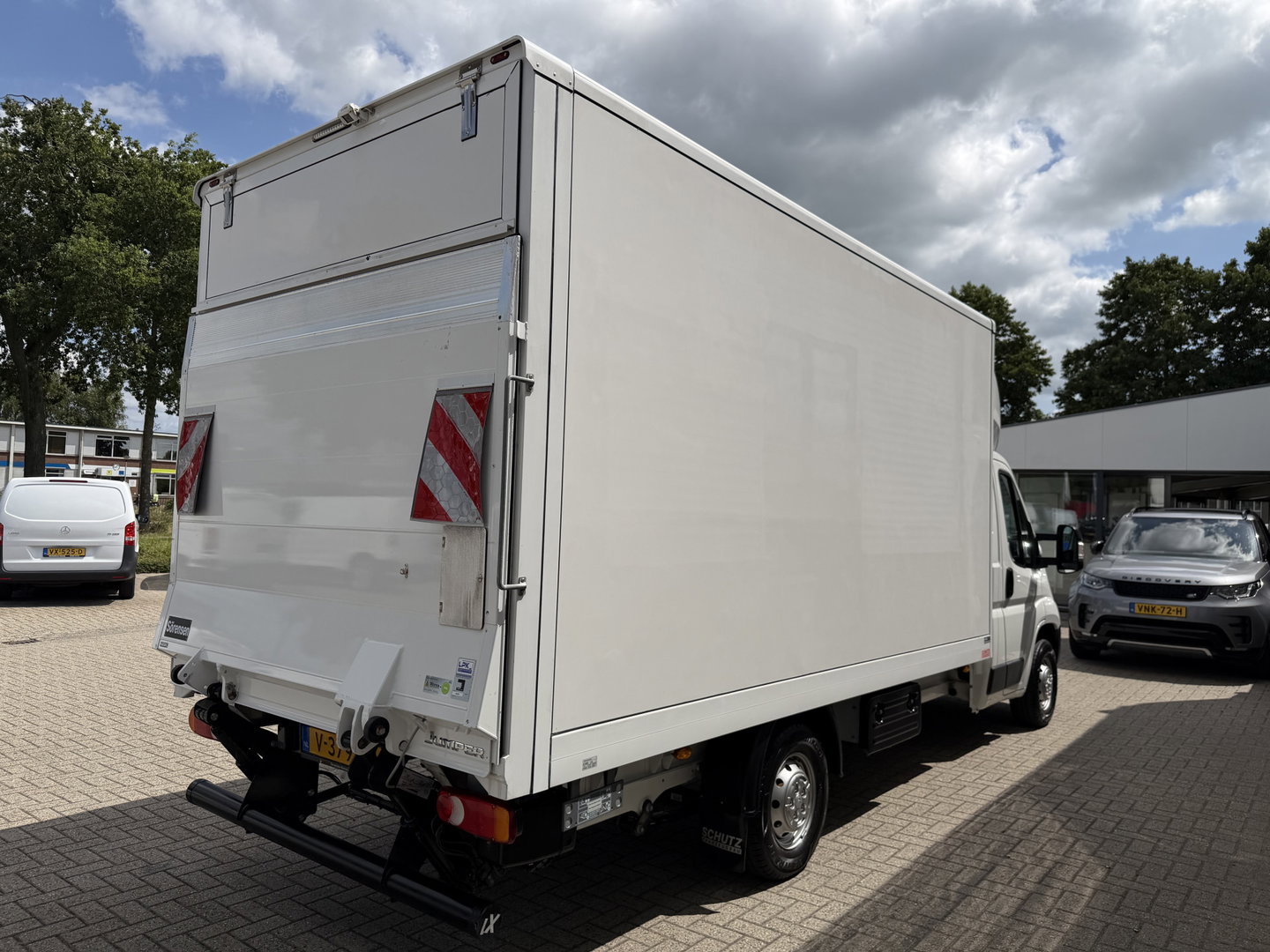 Citroën Jumper 35 2.2 HDI L3 bakwagen met laadklep / vaste prijs rijklaar € 15.950 ex btw / airco / lease vanaf € 296 / cruise control / bijrijdersbank / Parrot radio met usb en achteruit rijcamera !