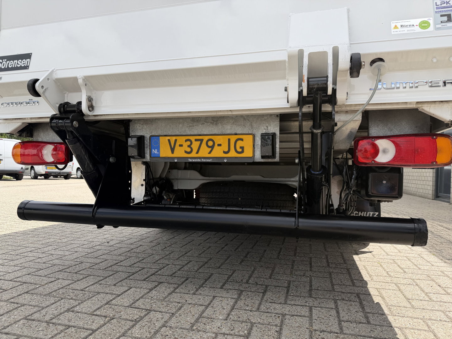Citroën Jumper 35 2.2 HDI L3 bakwagen met laadklep / vaste prijs rijklaar € 15.950 ex btw / airco / lease vanaf € 296 / cruise control / bijrijdersbank / Parrot radio met usb en achteruit rijcamera !
