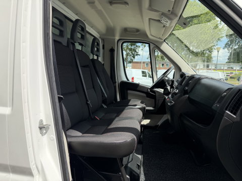 Citroën Jumper 35 2.2 HDI L3 bakwagen met laadklep / vaste prijs rijklaar € 15.950 ex btw / airco / lease vanaf € 296 / cruise control / bijrijdersbank / Parrot radio met usb en achteruit rijcamera !