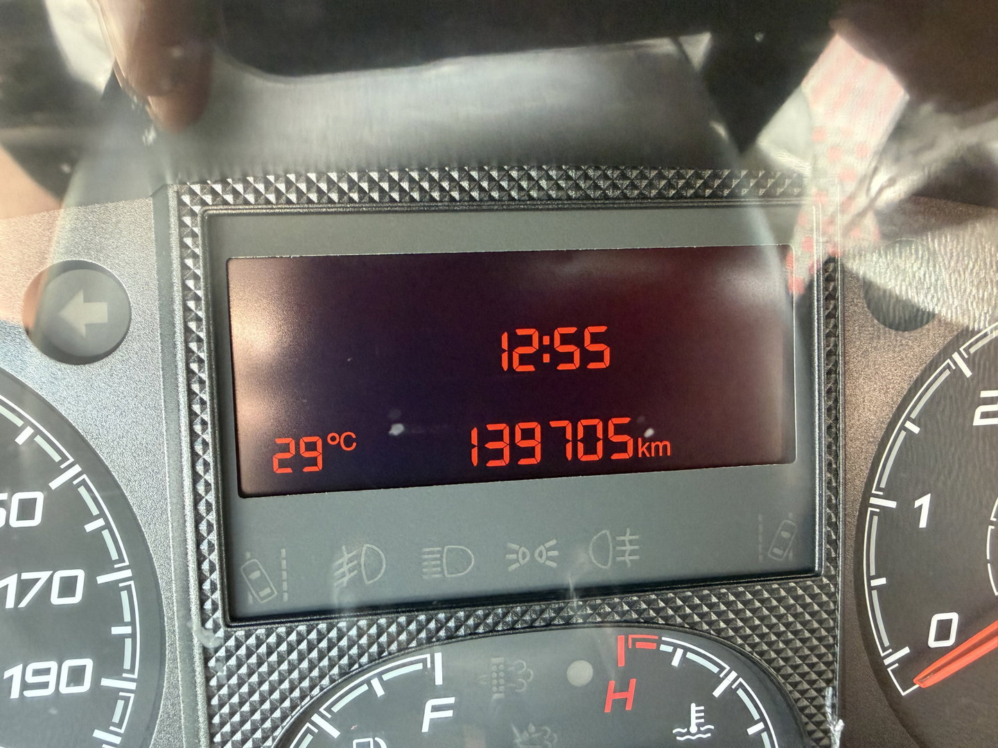 Citroën Jumper 35 2.2 HDI L3 bakwagen met laadklep / vaste prijs rijklaar € 15.950 ex btw / airco / lease vanaf € 296 / cruise control / bijrijdersbank / Parrot radio met usb en achteruit rijcamera !