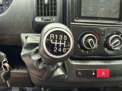 Citroën Jumper 35 2.2 HDI L3 bakwagen met laadklep / vaste prijs rijklaar € 15.950 ex btw / airco / lease vanaf € 296 / cruise control / bijrijdersbank / Parrot radio met usb en achteruit rijcamera !