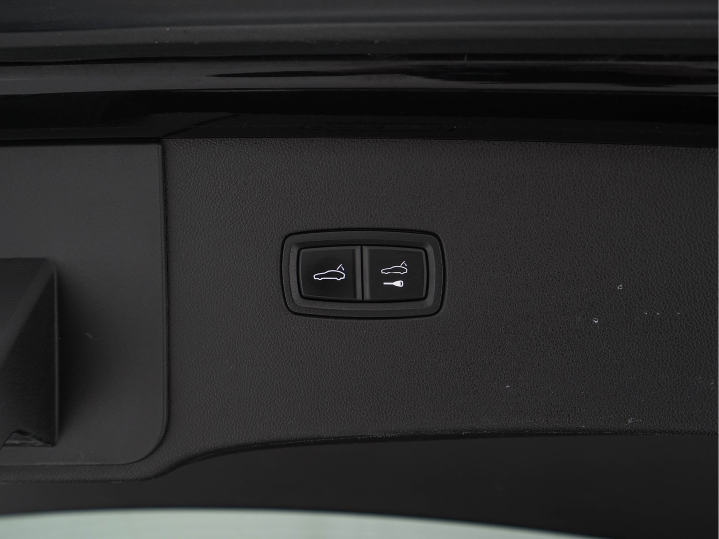 Porsche Cayenne 3.0 E-Hybrid (Plug-in) (INCL.BTW) *PANO | HEAD-UP | LEATHER | ADAPTIVE-CRUISE | FULL-LED | TOP-VIEW | BOSE-SOUND | MEMORY-PACK | SPORT-CHRONO | HEATED-COMFORTSEATS | KEYLESS | NAVI-FULLMAP | PRIVACY-GLASS |  22''AL