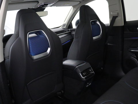 Lynk & Co 01 1.5 | SOH 97.3% |Panoramadak | 360 camera | Memory | SOH 97.3% |Panoramadak | 360 camera | Memory | Adaptive cruise | Stoelverwarming | Carplay | Climate control | Dodehoek detectie | Infinity sound |