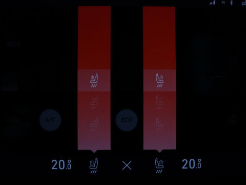 Lynk & Co 01 1.5 | SOH 97.3% |Panoramadak | 360 camera | Memory | SOH 97.3% |Panoramadak | 360 camera | Memory | Adaptive cruise | Stoelverwarming | Carplay | Climate control | Dodehoek detectie | Infinity sound |