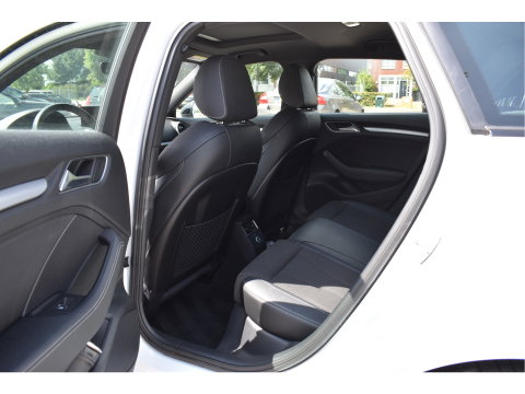 Audi A3 Sportback 1.5 TFSI CoD Sport S Line Edition ,ORGINEEL NEDERLANDSE AUTO , BOEKJES,NAP EN ONDERHOUDSHISTORIE