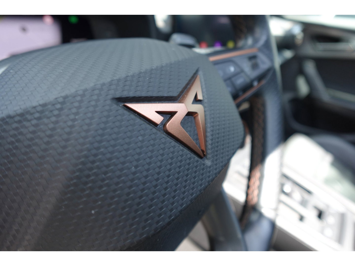 CUPRA Formentor 1.4 e-Hybrid VZ Copper Edition PANO KEYLESS 360