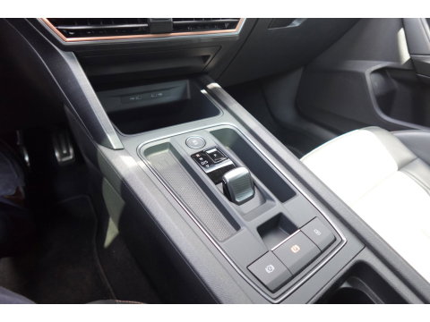 CUPRA Formentor 1.4 e-Hybrid VZ Copper Edition PANO KEYLESS 360