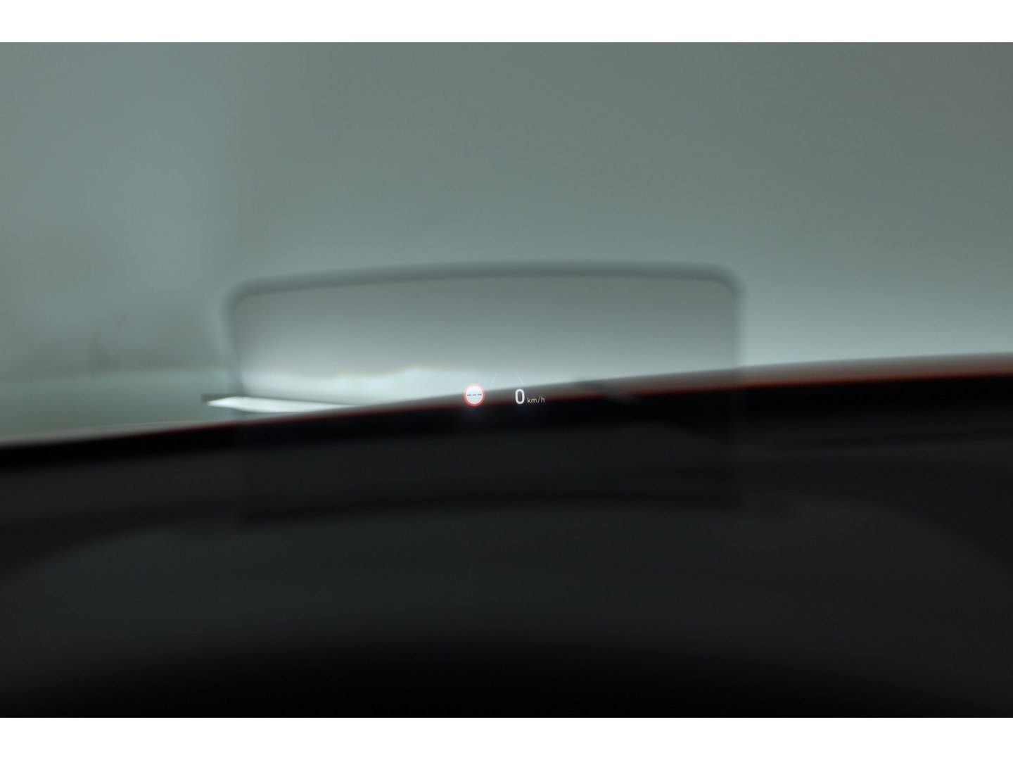 Hyundai KONA EV Premium 64 kWh | Rijklaar ! |SOH 96.6% | Warmtepomp | HUD | Krell | Adapt. Cruise | Camera | Stoel- Stuurverw. | Keyless | Leder