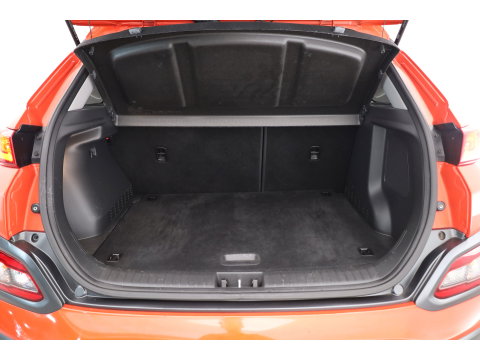 Hyundai KONA EV Premium 64 kWh | Rijklaar ! |SOH 96.6% | Warmtepomp | HUD | Krell | Adapt. Cruise | Camera | Stoel- Stuurverw. | Keyless | Leder