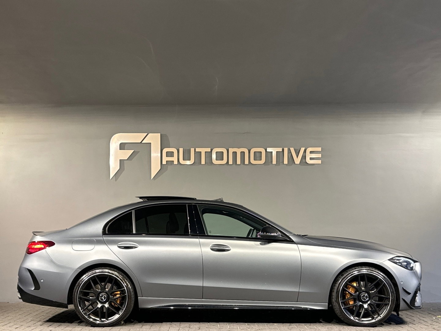 Mercedes-Benz C-Klasse 300 e AMG Pano|Memory|Burm|Trekhaak