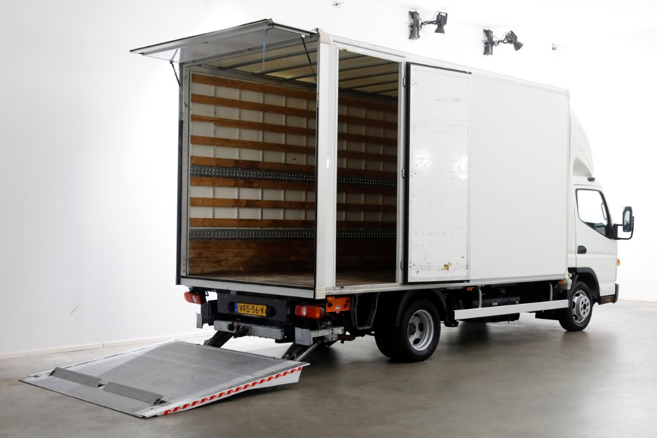 FUSO Canter