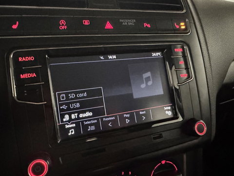 Volkswagen Polo 1.2 TSI Highline Navi Cruise Carplay PDC