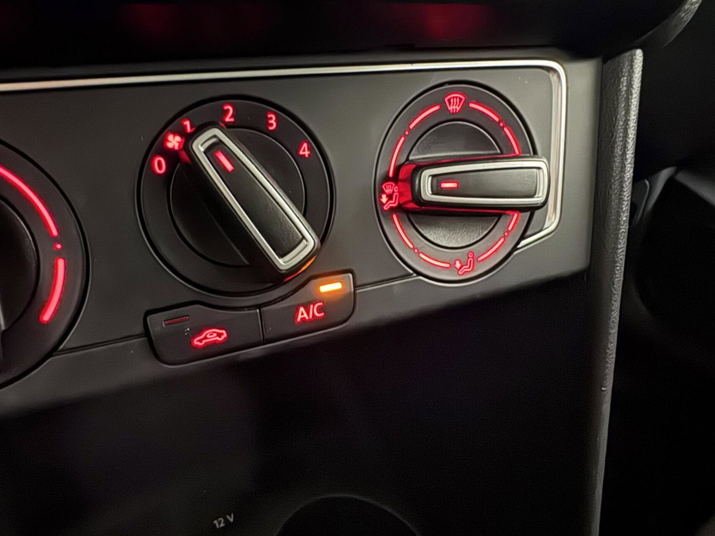 Volkswagen Polo 1.2 TSI Highline Navi Cruise Carplay PDC