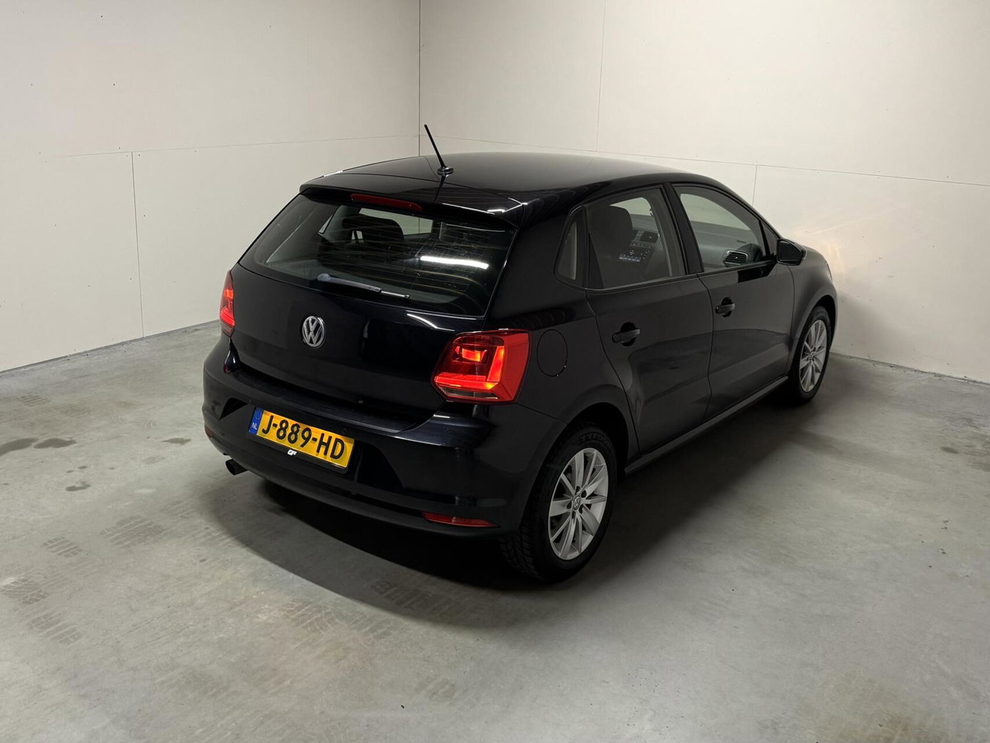 Volkswagen Polo 1.2 TSI Highline Navi Cruise Carplay PDC