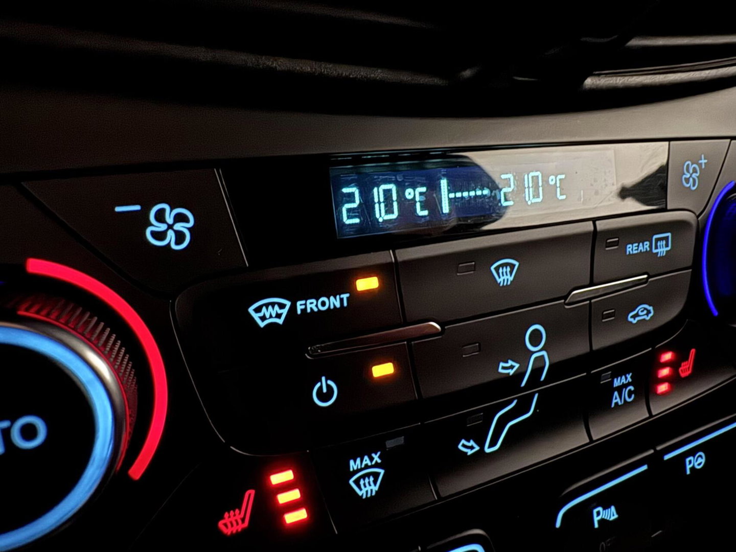 Ford Kuga 1.5 EcoBoost Titanium 4x4 Sony Carplay Camera Trekh.