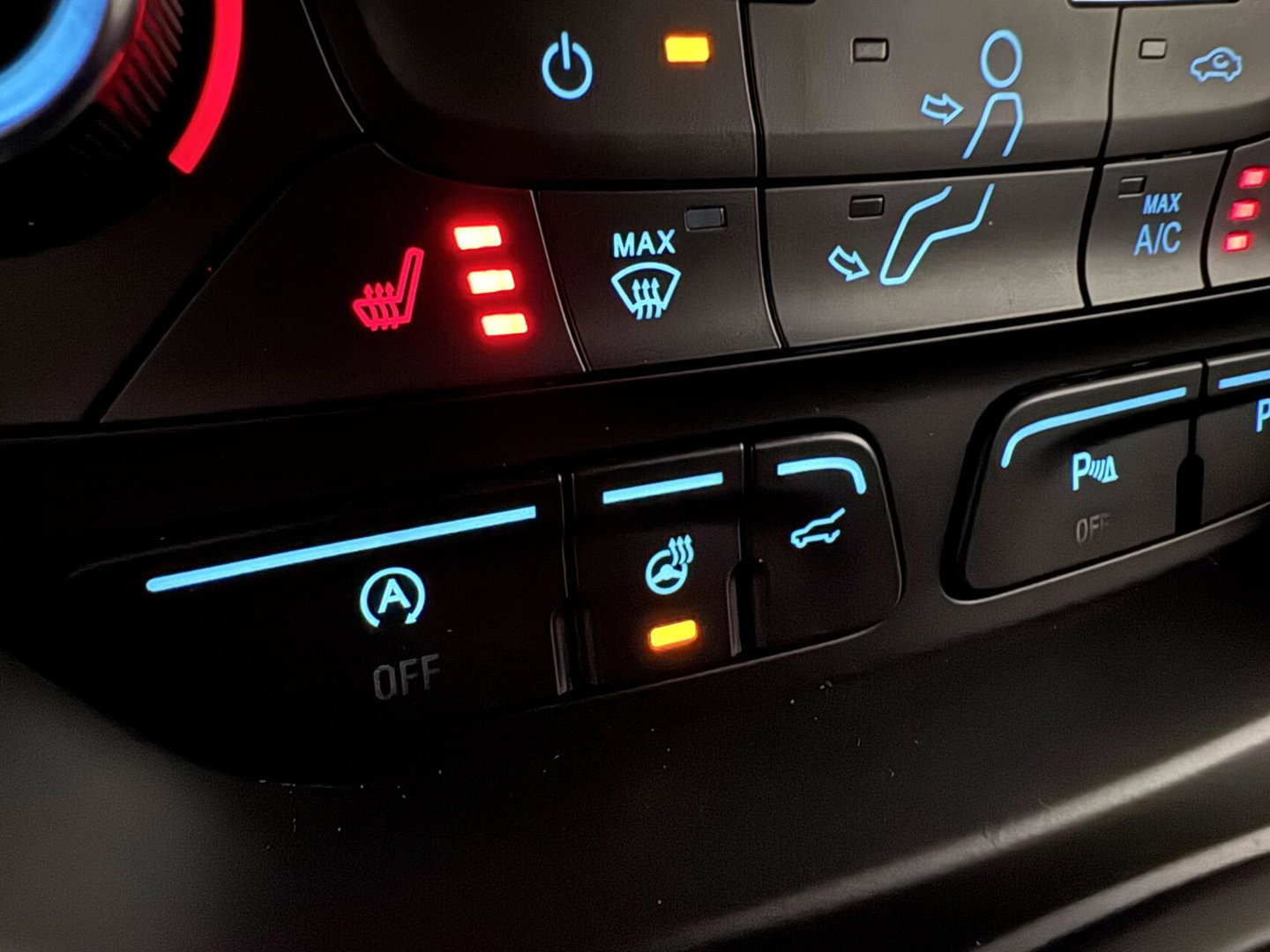 Ford Kuga 1.5 EcoBoost Titanium 4x4 Sony Carplay Camera Trekh.