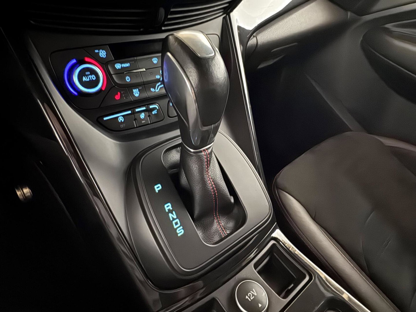 Ford Kuga 1.5 EcoBoost Titanium 4x4 Sony Carplay Camera Trekh.